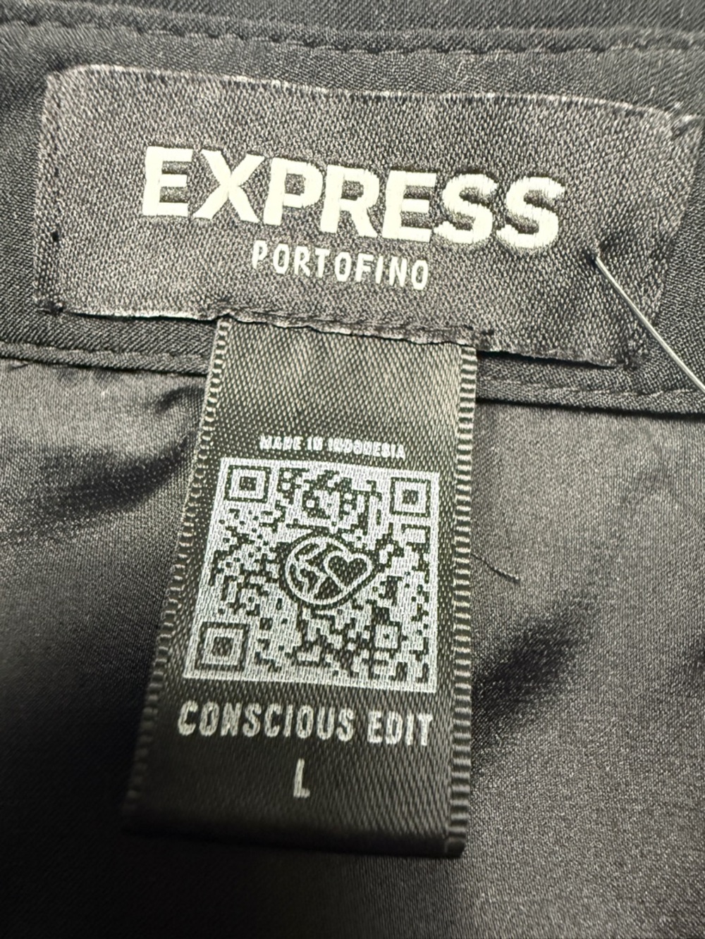 NWT Express Portofino Conscious Edit Black Button Down Tie Top Sz. L #2369 - Picture 8 of 8